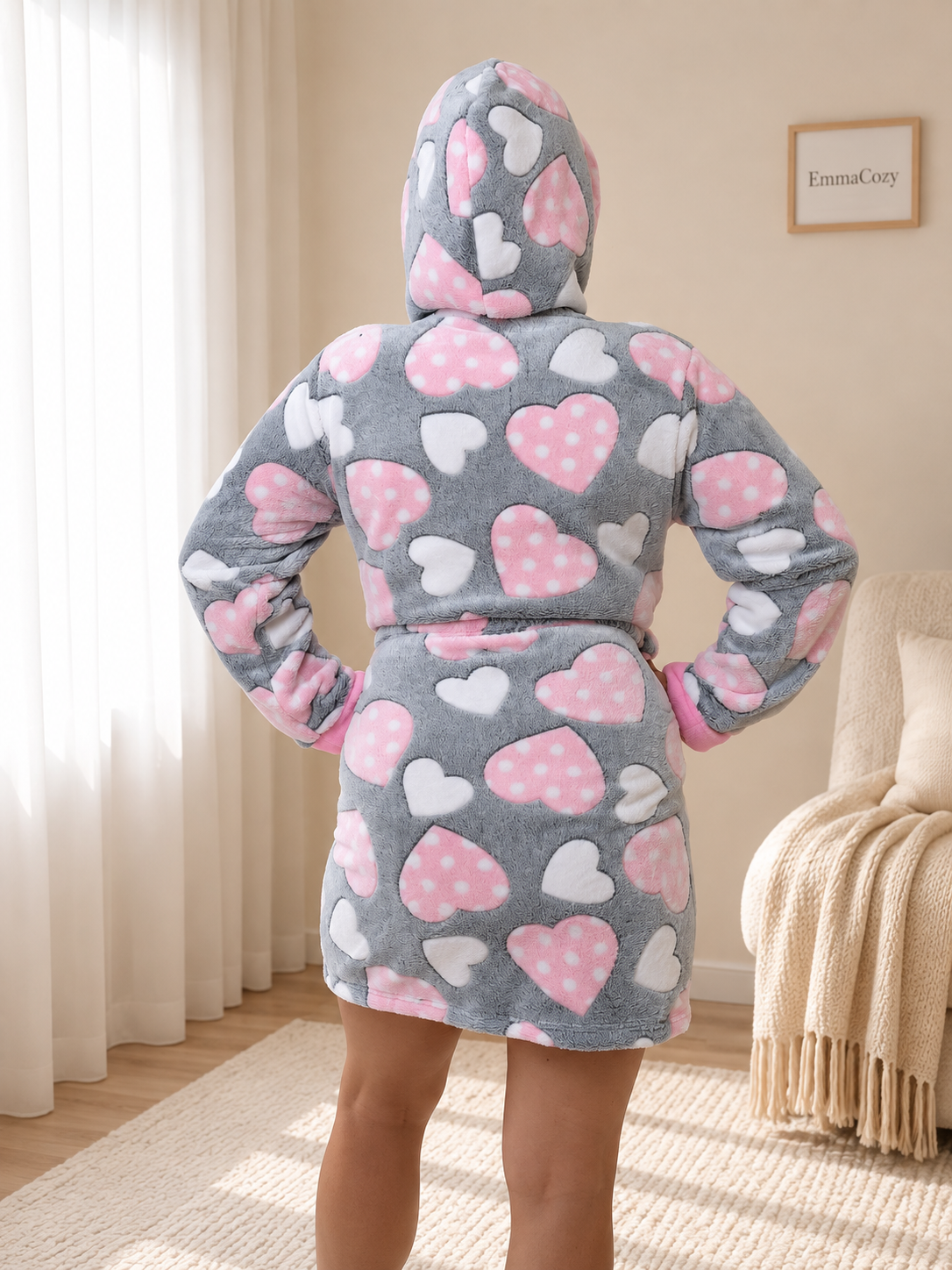 Pihe-puha világosszürke pöttyös szívecskés női köntös 💗